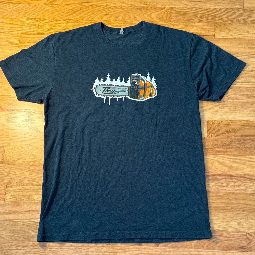✅ TREY ANASTASIO BAND Tee T Shirt Winter Tour 2014 Phish Chainsaw Graphic -Gray